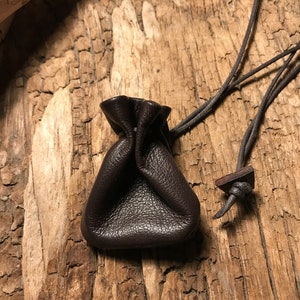 Leather Neck Pouch Bag, Brown Pouch Bag Necklace, Crystal Sack, Spirit Bag, Medicine Bag, Jewelry Pouch, Leather Sack, Shirlbcreationstoo