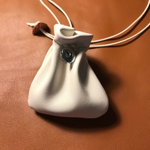 Leather Neck Pouch.  Pouch Bag Necklace, Little Bag, Medicine Bag, Crystal Sack, Spirit Bag, Ring Pouch, Leather Sack, Leather Necklace