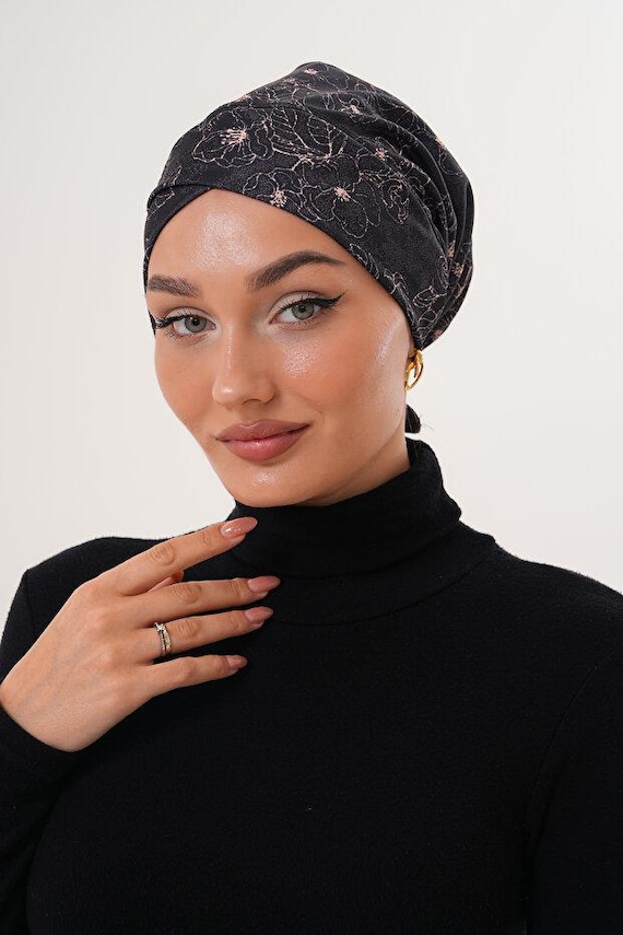 Elegant Black Turban Bonnet With Subtle Rose Gold Floral  display picture 1