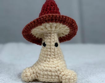 Mini Shroomate Schreibtischunterstützer - Gehäkelte kleine Pilzkreatur Schreibtischbegleiter