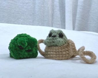 Gehäkelter Frosch Schreibtisch Begleiter: Stofftier mit Korb Halter
