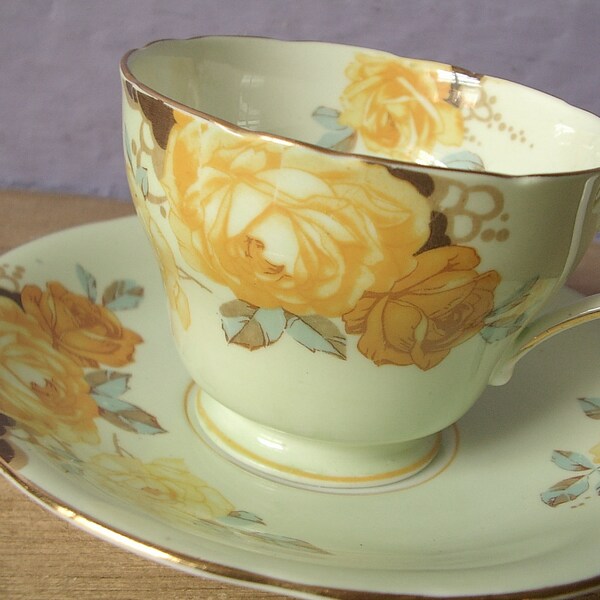 Rosa amarilla antigua taza y plato, Aynsley Bone China taza de té, taza de té inglés, antigua taza de té, taza de té verde pálido, regalo de cumpleaños para ella