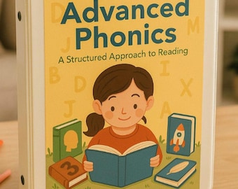 Puede incluir: Un archivador blanco con el título "Advanced Phonics" y el subtítulo "A Structured Approach to Reading". La portada presenta una ilustración de dibujos animados de un niño leyendo un libro, rodeado de otros libros ilustrados.