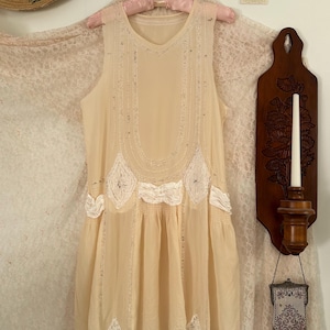 Antique 1920s Ivory Silk Chiffon Flapper Dress with Extravagant Hand Beading – Study, Display, or Repair - As Is