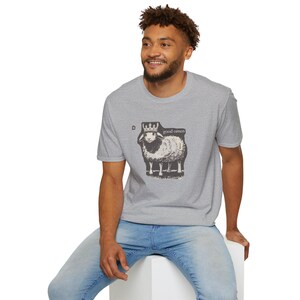 Softstyle Graphic T-Shirt - Good Vibes Sheep Design, Casual Wear, Fashionable Gift, Unisex Tee, Everyday Comfort, Ideal for Farm Lovers