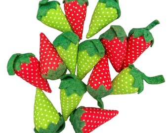 Lot 14 Vintage Fabric Strawberries Bowl Fillers Sewing Pin Cushions Felt Top