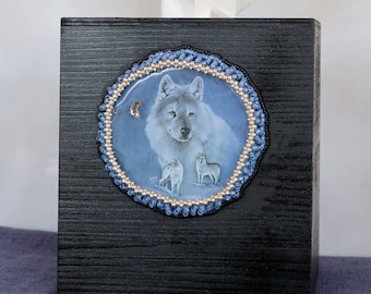 Wolf Tissue Box Holder - Bead Embroidered Tissue Box Cover - White Wolf Decor