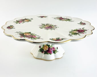 Royal Albert Old Country Roses Kuchenständer 31 cm Bone China Scalloped Vintage Tea Party Display