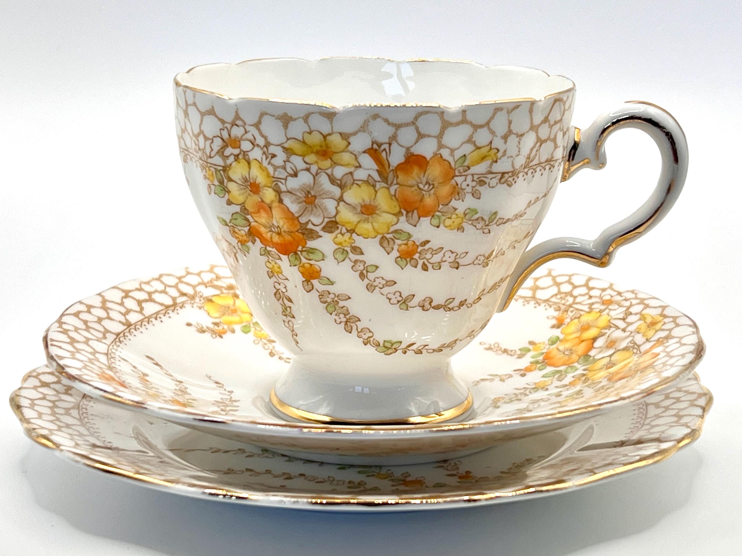 GROSVENOR BONE ホワイト金縁プレート 4枚セット Grosvenor Bone China - Etsy