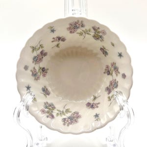 Wedgwood “April Flowers” Small Berry Bowl/Trinket Dish