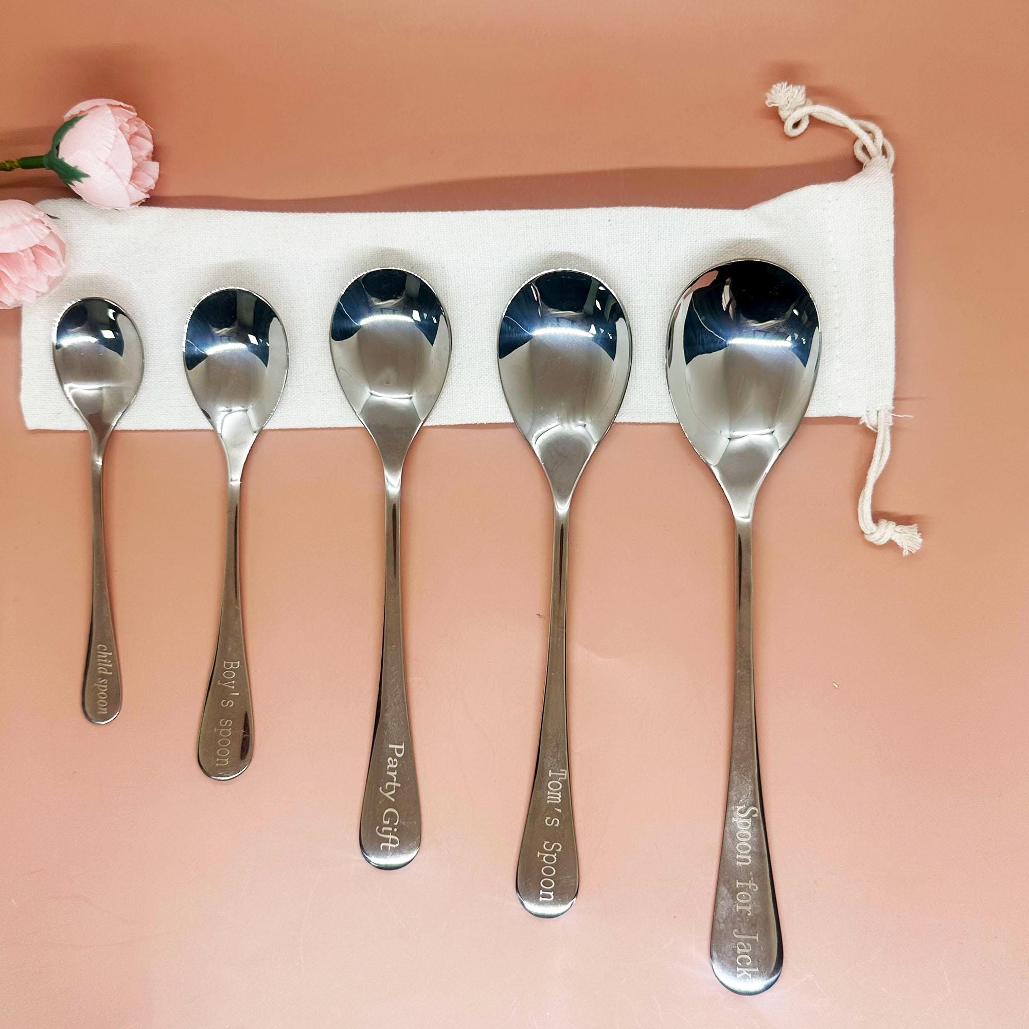 Video su Qual è Cucchiaio dosatore da cucina strumenti di misurazione colore argento 15ml 30ml cucchiaio dosatore in acciaio inossidabile