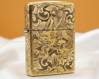 ドラゴンフローラルジッポーアーマーブラス、4面シームレス深彫り、カスタムインペリアルドラゴンライター、男性への高級ギフト