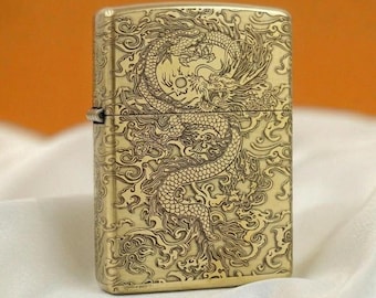 Zapalniczka Zippo Armor Brass Dragon, 5-stronna, bezszwowa, głęboko grawerowana, szybujący smok w chmurach, na zamówienie