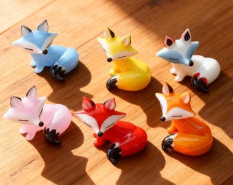 Volpe in miniatura di vetro, oggetto da collezione, vetreria artigianale, volpe colorata
