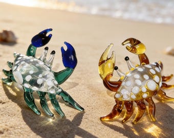 Miniature glass crab ornament, handcrafted collectible, perfect gift for ocean enthusiasts