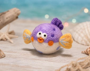Handmade wool felt fish figurine, wool felt figurine, marine creature,pufferfish wool felt figurine,spring decoration,animal collection item