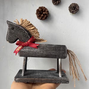 Rustic Wooden Horse Figurine, Farmhouse Decor Statue, Primitive Folk Art, Country Style Bookshelf Decor, Distressed Wood Horse