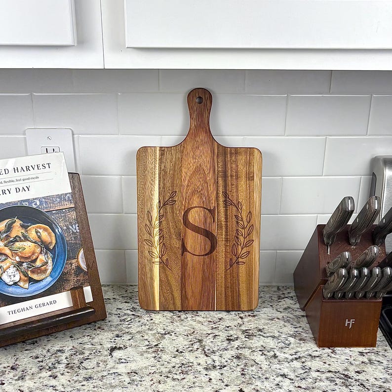 Personalized Acacia Wood Cutting Board | Custom Engraved Charcuterie ...