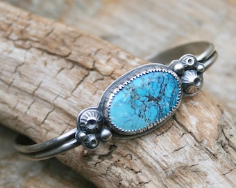 Beach Jewelry Barnacle Cuff Bracelet with Turquoise stone, in Sterling Silver. Silversmith metalwork boho jewellery. Handmade