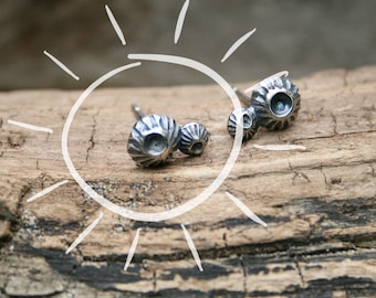 SINGLE STUD Double Barnacle Post earring in Sterling Silver. Stud earring. Barnacle Collection Silversmith metalwork boho. Handmade.