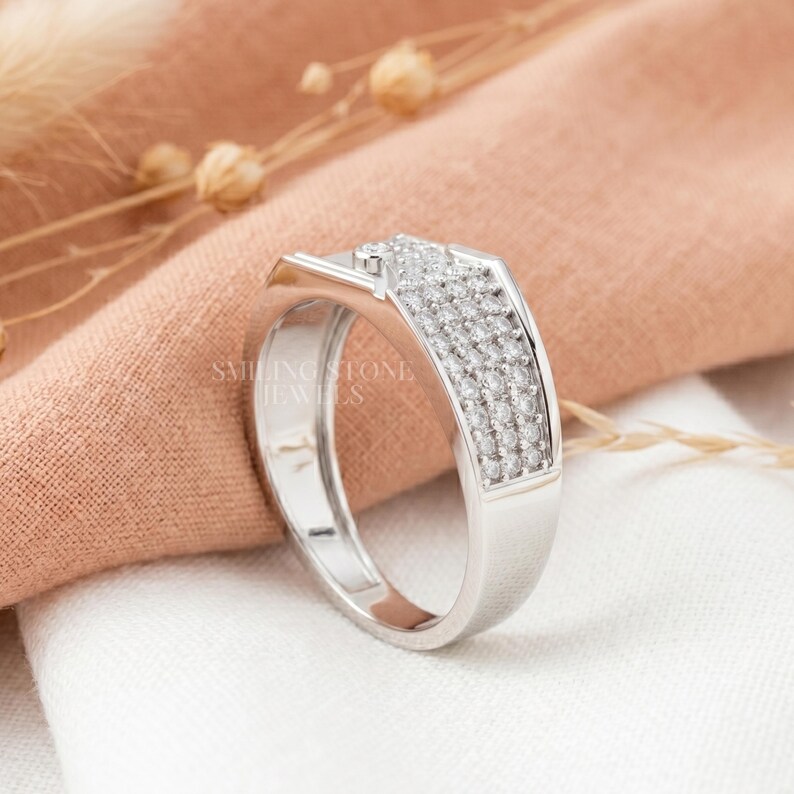 F Color VS Lab Diamond symmetry and facets on a Platinum band. High-quality craftsmanship showing 4 rows of pave stones. Elite luxury look for custom bridal jewelry.