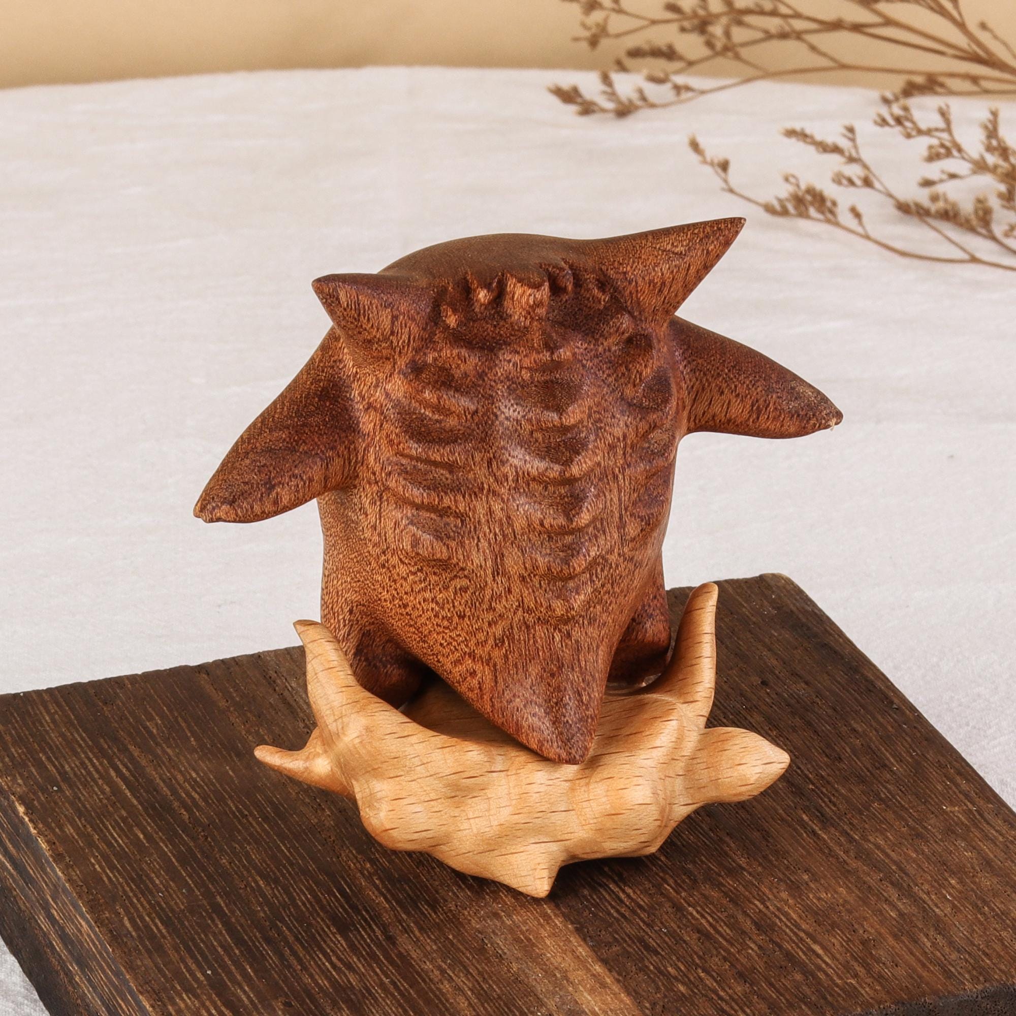 手作りの木製ゲンガーの置物、アズスタイルのポケモンの彫刻、彫刻され