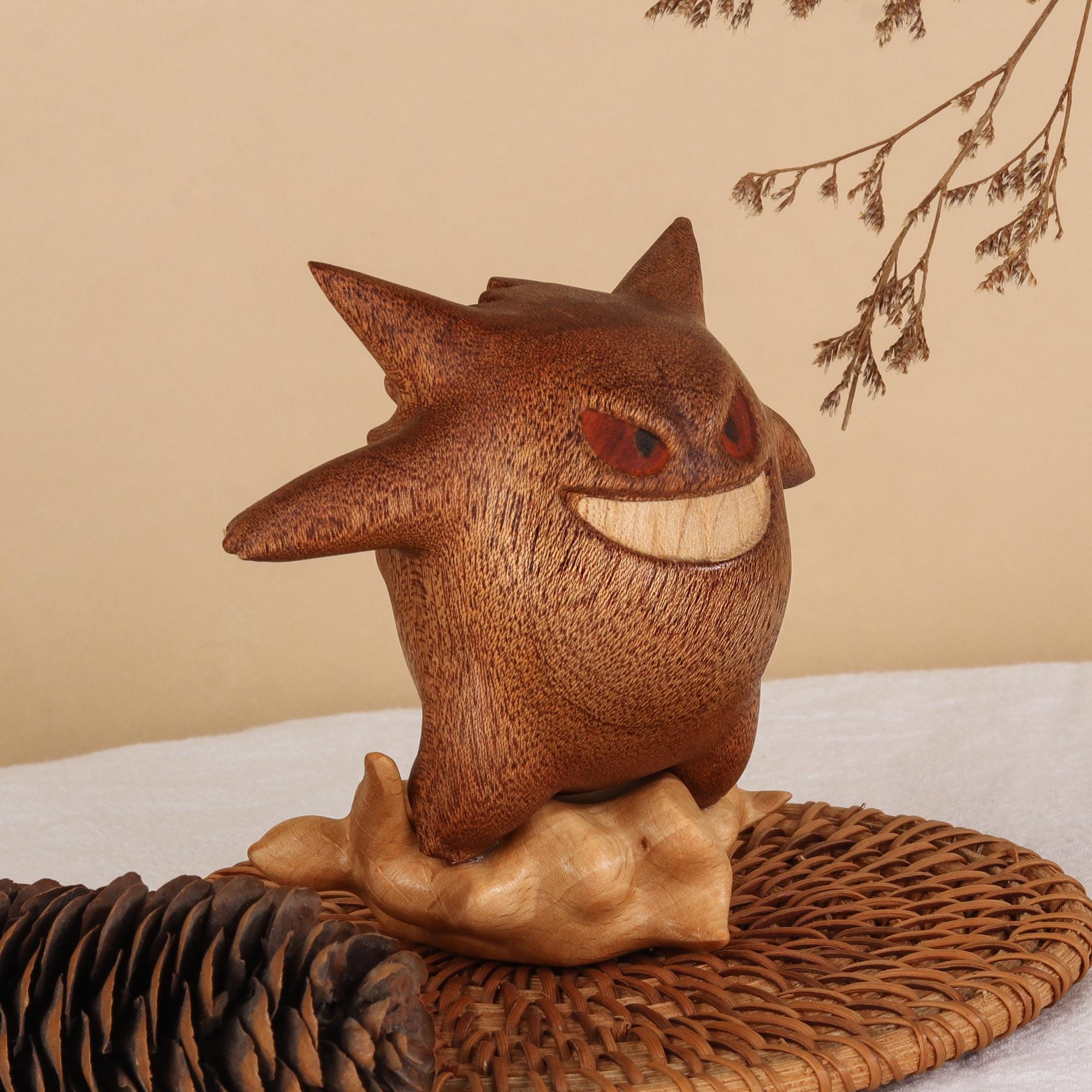 手作りの木製ゲンガーの置物、アズスタイルのポケモンの彫刻、彫刻され