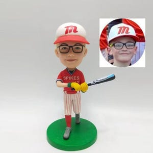 Custom Baseball Player Bobblehead ，Personalized Gift for Baseball Lover , Coach or Player ，Custom Gift for Baseball Player,  Coach or Fan