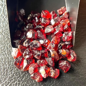 50 PCS~100%Natural Red Garnet Raw Size-5/7 MM, Red Garnet Rough, January Birthstone Loose Garnet Raw-For Jewellery Making