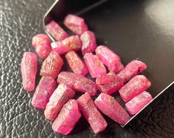 20-delige ruwe roze robijn ruwe edelstenen: natuurlijke helende kristallen (5/8 mm)