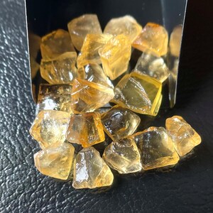 25 Pieces~Yellow Citrine Rough, Size-8/10 MM Citrine Raw Healing crystal stones-Loose Citrine Rough, Rough Wholesale-For Jewellery