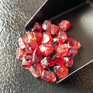 25 PCS~AAA+Natural Red Garnet Raw Size-6/8 MM, Red Garnet Rough, January Birthstone Loose Garnet Raw-For Jewellery Making