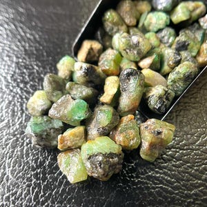 50 Pieces~Raw Emerald Stone, 7/10 MM-Genuine Emerald Crystal - Emerald Crystal - Untreated Emerald Stone - Natural Emerald Gemstone