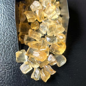 50 pezzi ~ Citrino naturale grezzo, dimensioni 7/8 mm, pietre di cristallo curative di citrino grezzo sfuso, all&#39;ingrosso grezzo - per gioielli