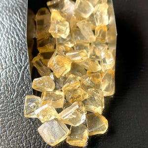 45 pezzi ~ AAA + citrino naturale grezzo - Dimensioni - 8/10 mm - Pietre di cristallo curative di citrino grezzo - Citrino sfuso grezzo, grezzo all&#39;ingrosso - Per gioielli