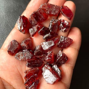 25 Pieces~BIG Natural Red Garnet Raw Size-15-18 MM, Red Garnet Rough, January Birthstone Loose Garnet Raw-For Jewellery Making