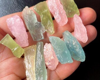 Raw Aquamarine Crystal Pieces: Natural AAA+ Gemstone Rough (20/35 MM, 12 Pieces)