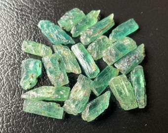 Natural Mint Green Kyanite Sticks - Raw Gemstone for Jewelry Making (10-17mm)