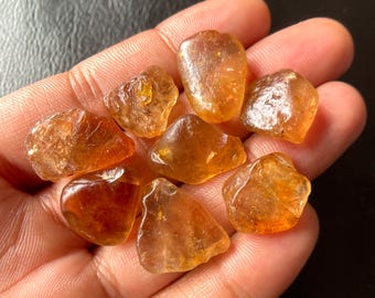 Topacio imperial en bruto: Piedra preciosa dorada para la fabricación de joyas (14/18 mm, 8 piezas)