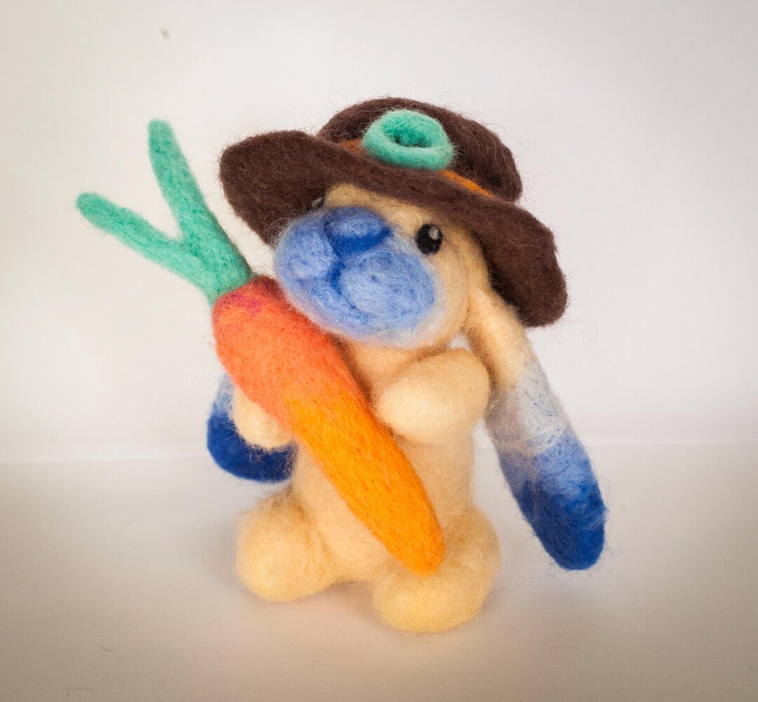 Wool Rabbit Rabbit Needle Felted Wool Bunny: Handmade Rabbit Figurine With Carrot and Hat ...