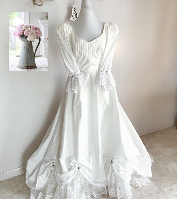 Wedding dress, vintage wedding dress, garden weddi