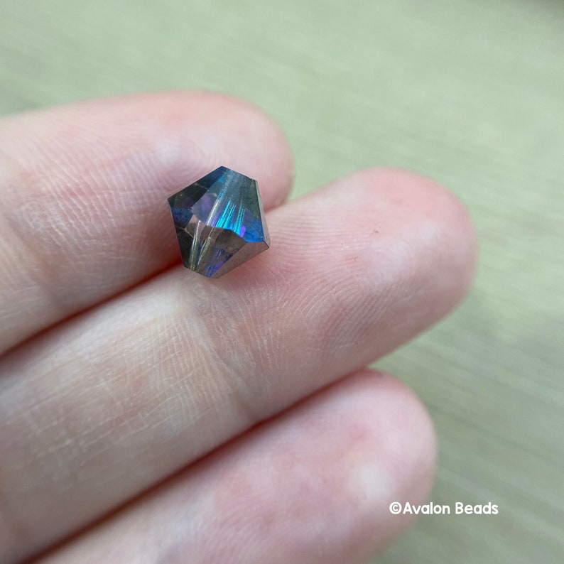 8mm Bicone Preciosa Crystal Crystal Bermuda Blue