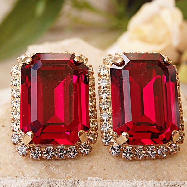 Red Stud Earrings main image 0