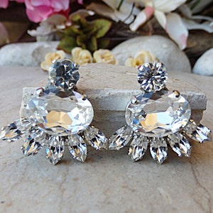 WEDDING rhinestone earrings. Silver crystal earrings. Cluster earring. Wedding party gift. Diamond like. Bridesmaid jewelry. Prom earrings