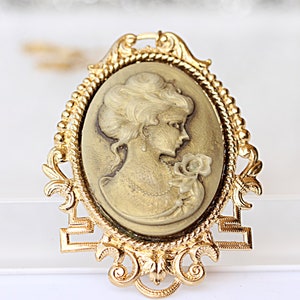 Colgante de cameo de oro, joyería de aniversario, regalo para ella, colgante grande, collar de estilo victoriano, collar de cameo victoriano, cameo declaración
