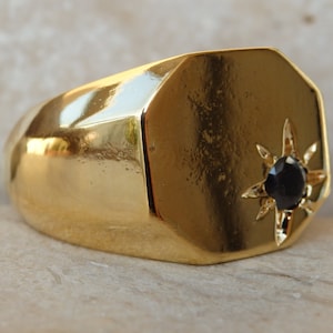 Onyx Signet Ring. Goldfilled Octagon Ring with Black Onyx Gold Signet Ring. Gold Onyx Ring. Black Stone Ring. Onyx Star Signet Gold Ring