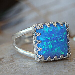 Opal Ring, Silver Sterling ring, Blue Opal Ring, Crown Ring,Promise Ring, Fire Opal jewelry, Women Ring. Square stone ring. Delicate Ring