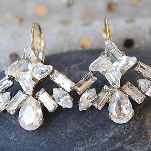 WEDDING EARRINGS, Clear Earrings, Crystal  Droplets, Prom Earrings, Crystal Cluster, Drop Earrings, Statement White Earring, Bridal