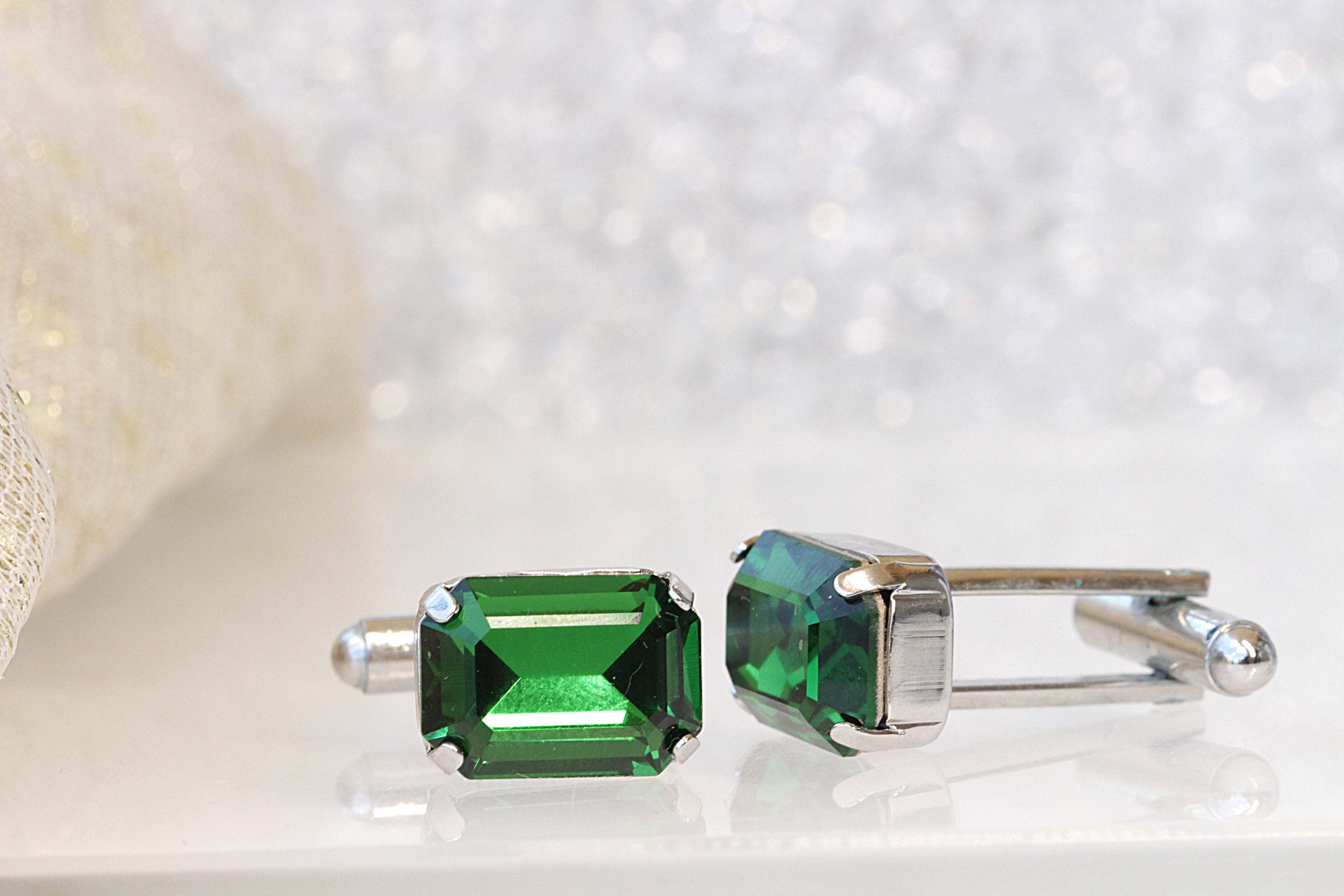 LIZARD GREEN CRYSTAL CUFFLINKS