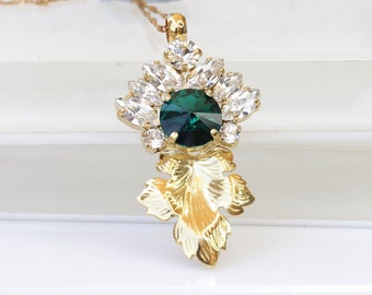 Emerald Green Crystal Necklace: Bridal Leaf Pendant Jewelry Set